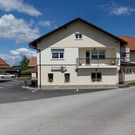 Guesthouse&Apartments PRI STANI Zerovnica Extérieur photo