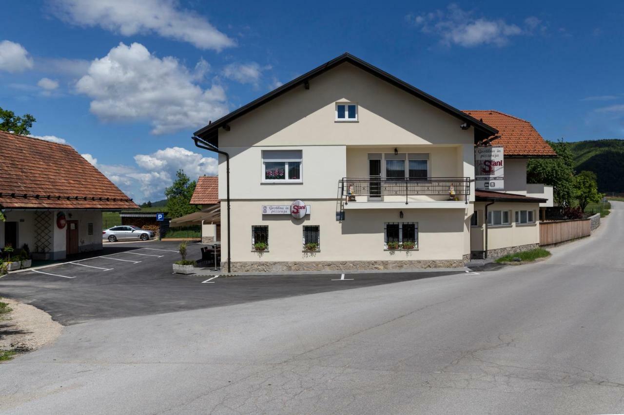 Guesthouse&Apartments PRI STANI Zerovnica Extérieur photo